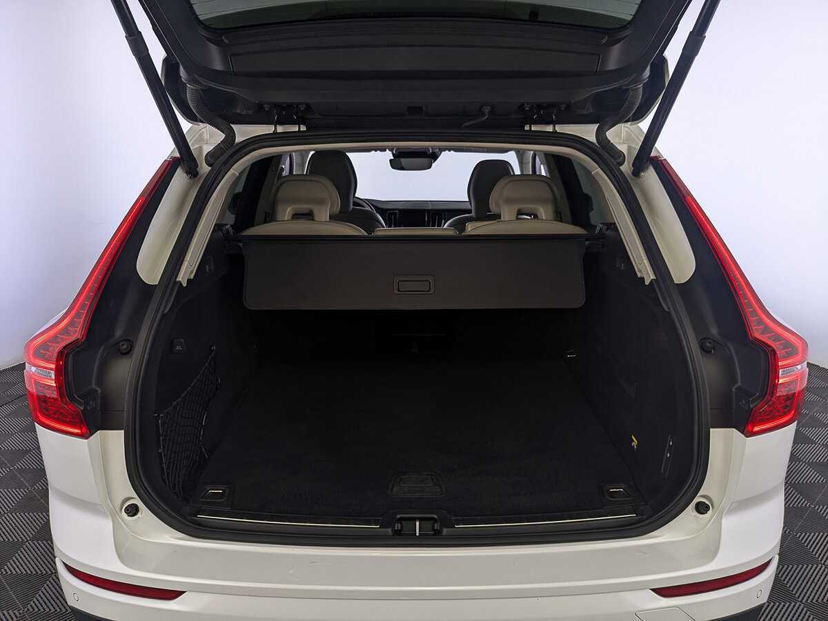 Volvo XC60 с пробегом — 2018 год. Фото: #9