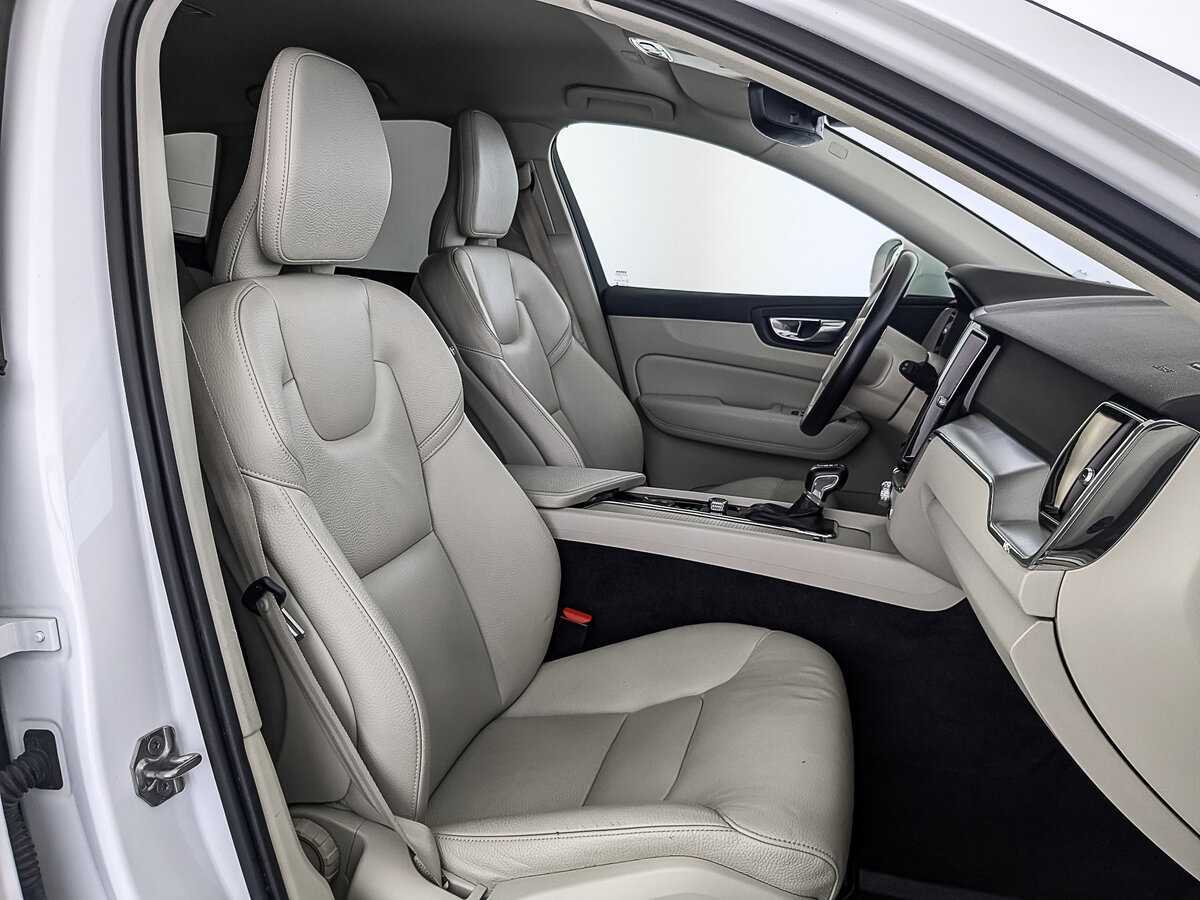 Volvo XC60 с пробегом — 2018 год. Фото: #23