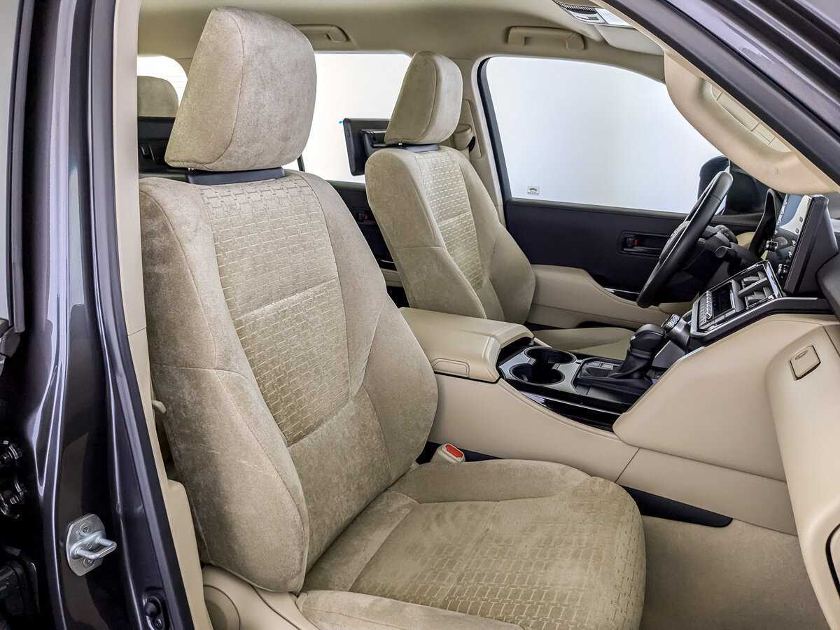 Toyota Land Cruiser с пробегом — 2023 год. Фото: #23