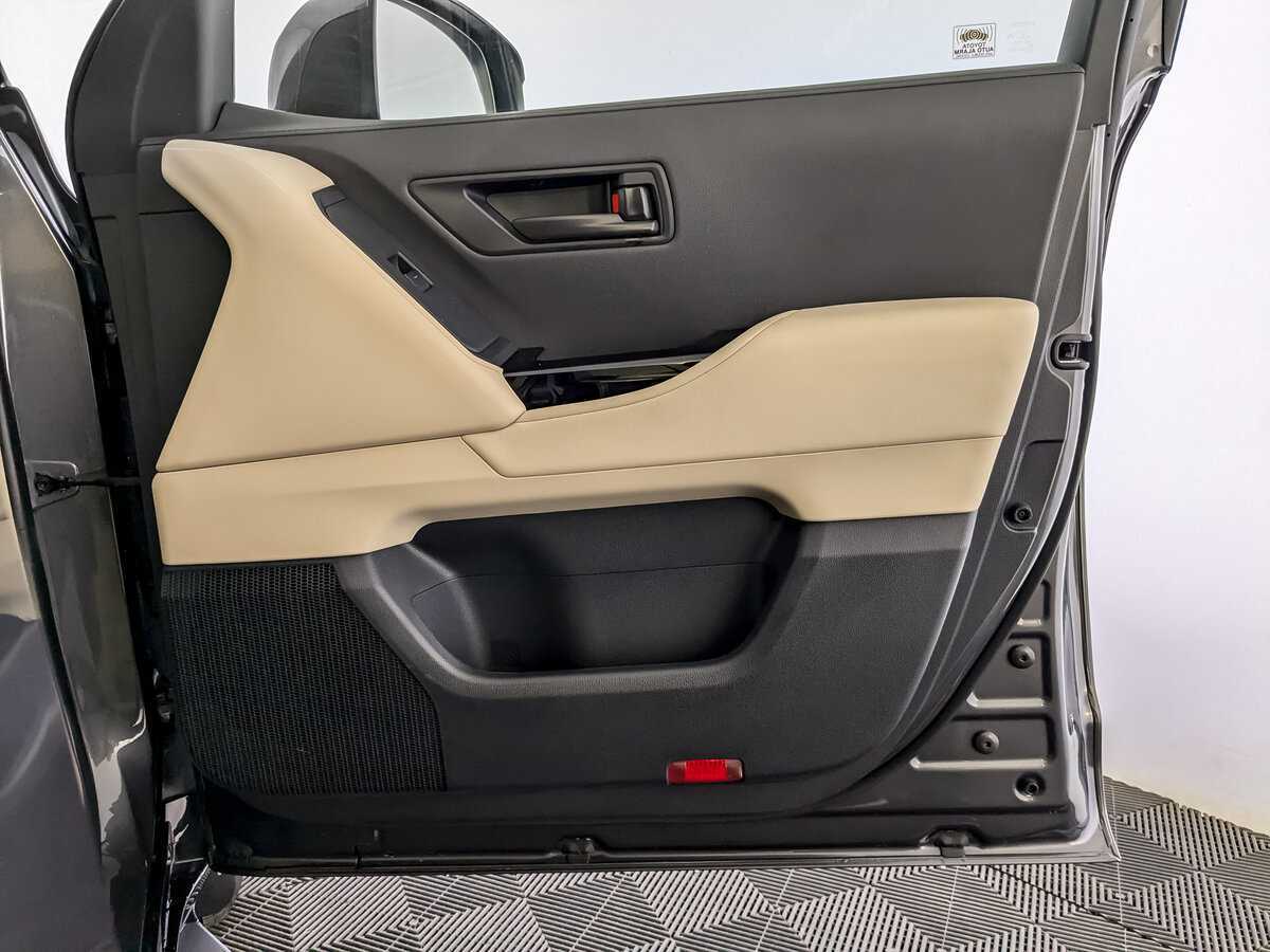 Toyota Land Cruiser с пробегом — 2023 год. Фото: #24