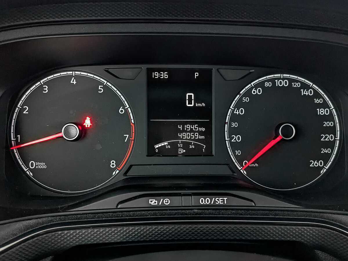 Volkswagen Polo с пробегом — 2021 год. Фото: #12