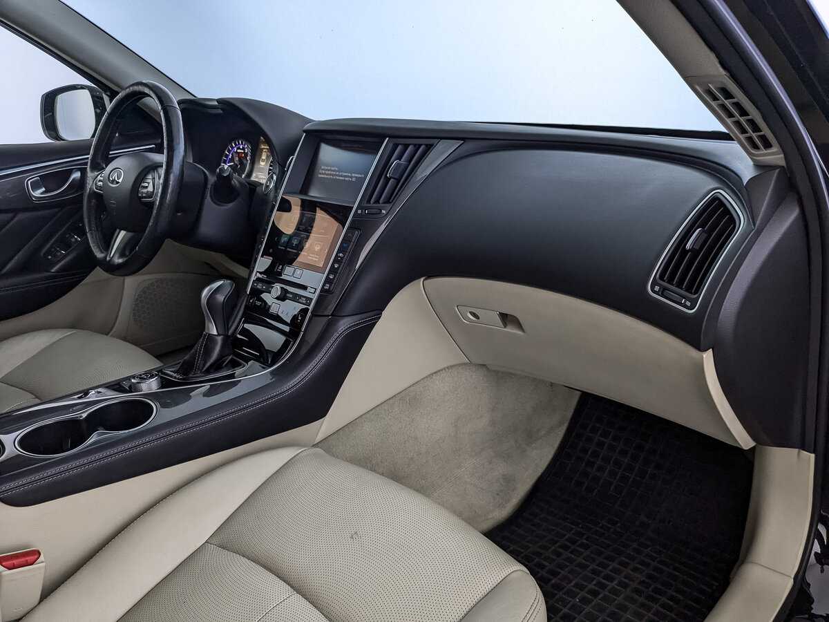 Infiniti Q50 с пробегом — 2016 год. Фото: #12