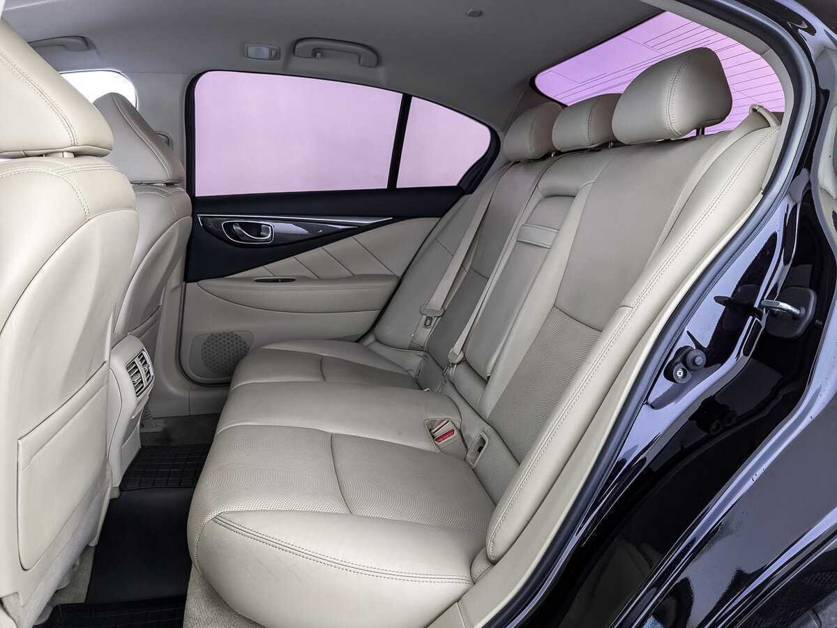 Infiniti Q50 с пробегом — 2016 год. Фото: #17