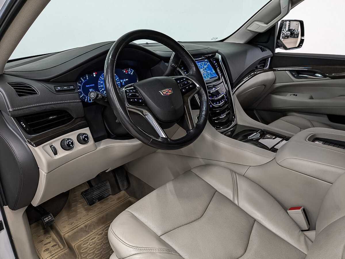 Cadillac Escalade с пробегом — 2019 год. Фото: #14