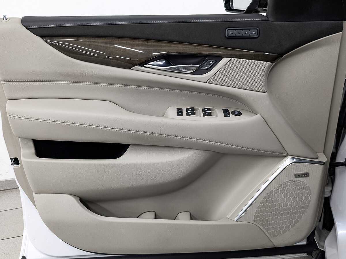 Cadillac Escalade с пробегом — 2019 год. Фото: #18