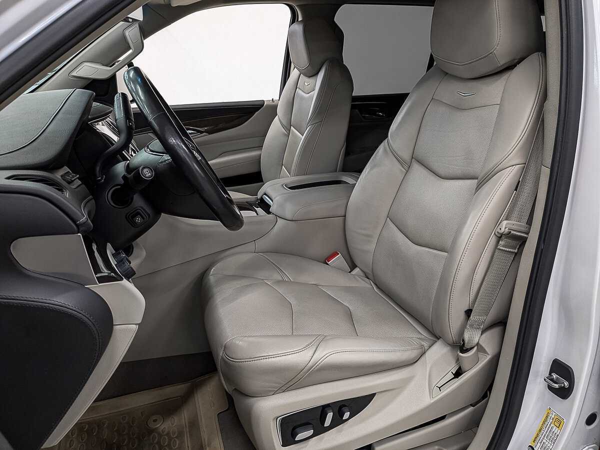 Cadillac Escalade с пробегом — 2019 год. Фото: #19