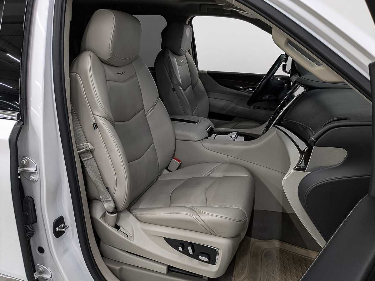 Cadillac Escalade с пробегом — 2019 год. Фото: #22