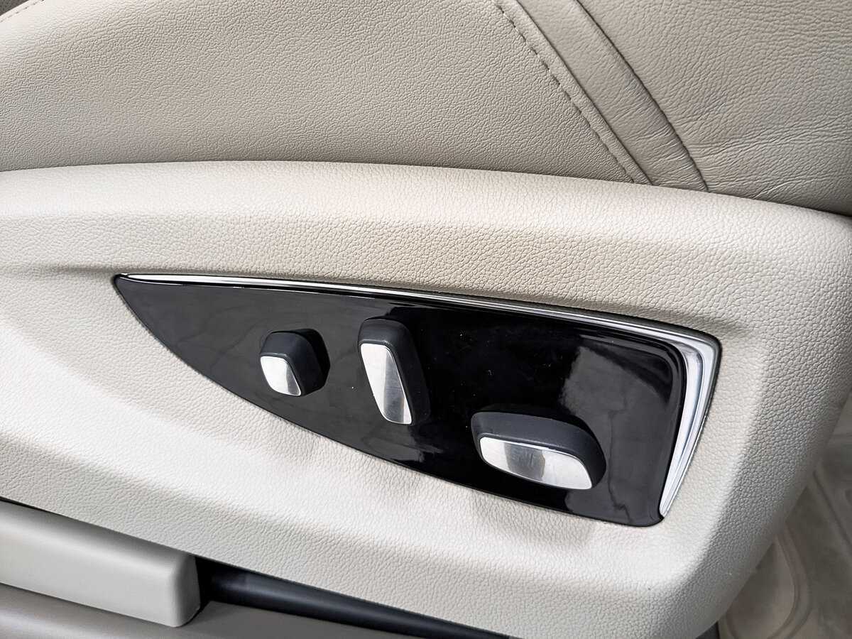 Cadillac Escalade с пробегом — 2019 год. Фото: #24