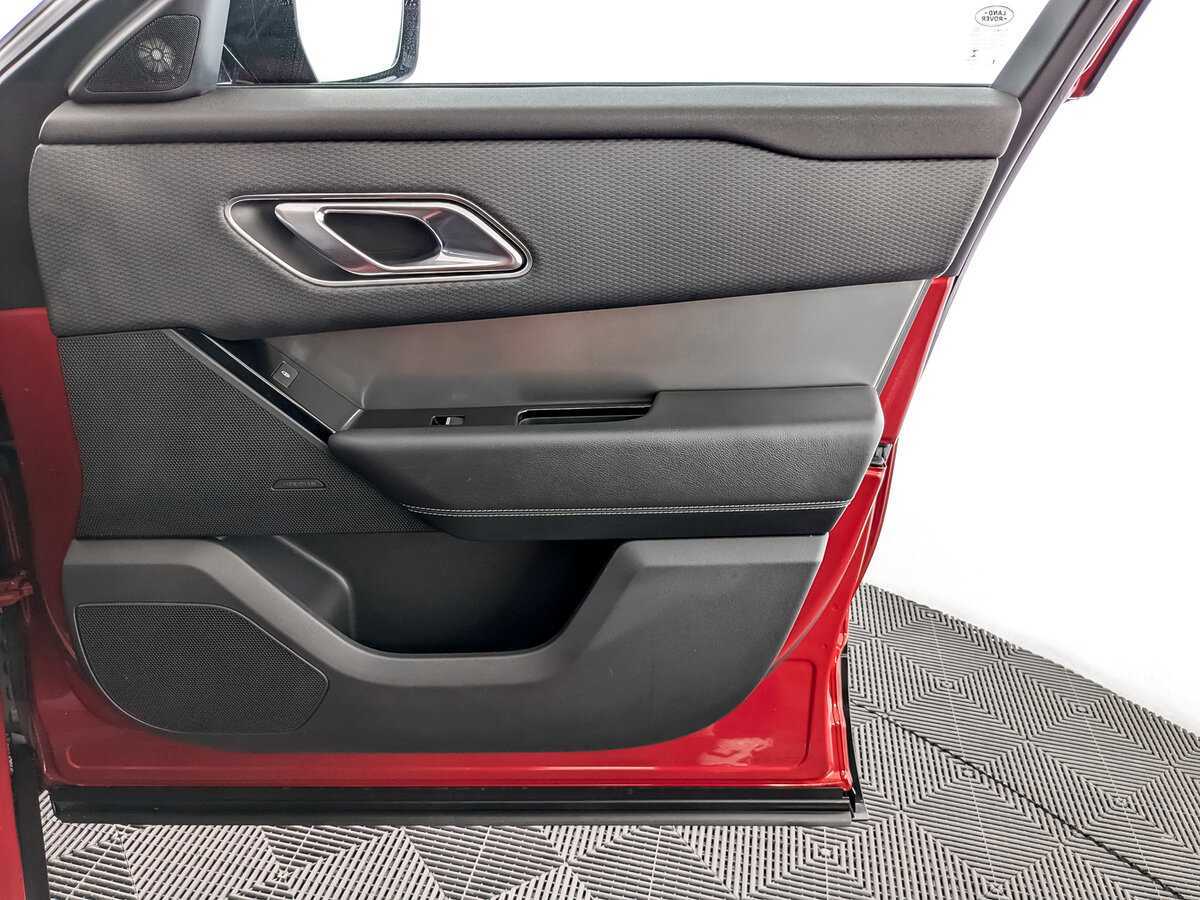 Land Rover Range Rover Velar с пробегом — 2018 год. Фото: #26