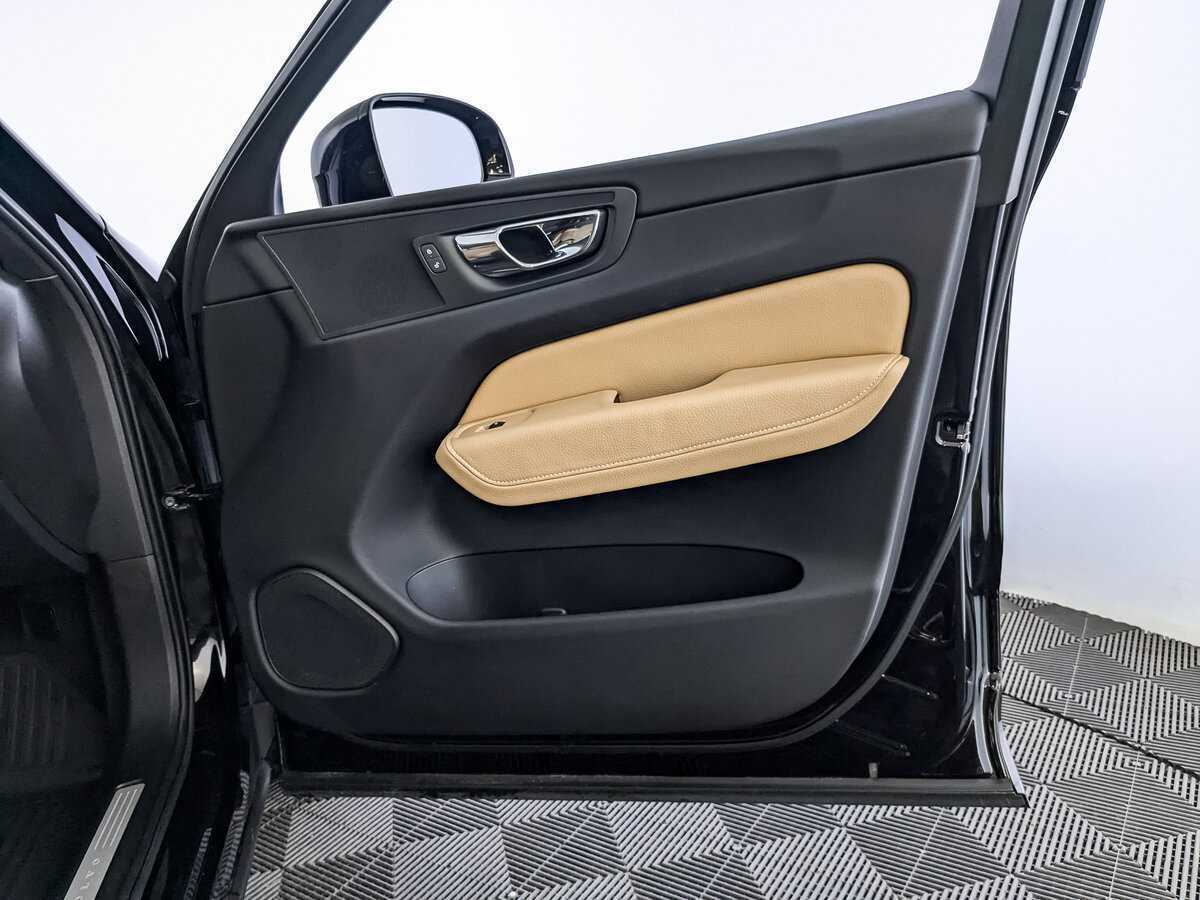 Volvo XC60 с пробегом — 2018 год. Фото: #22