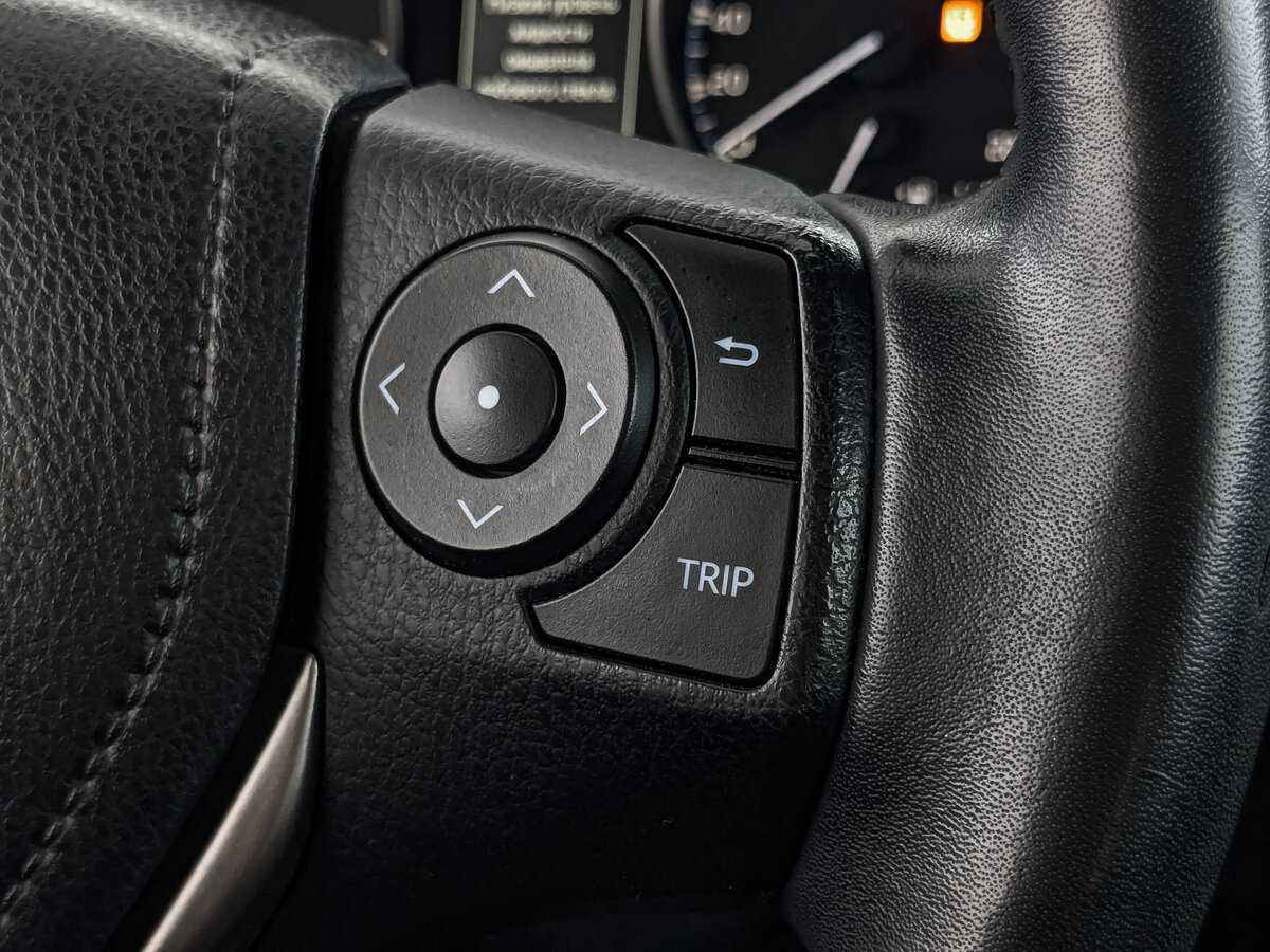 Toyota RAV4 с пробегом — 2017 год. Фото: #25