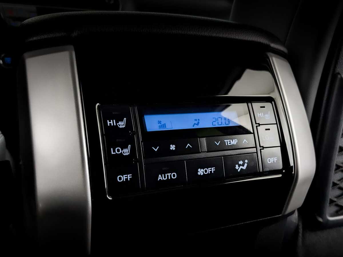 Toyota Land Cruiser Prado с пробегом — 2021 год. Фото: #27