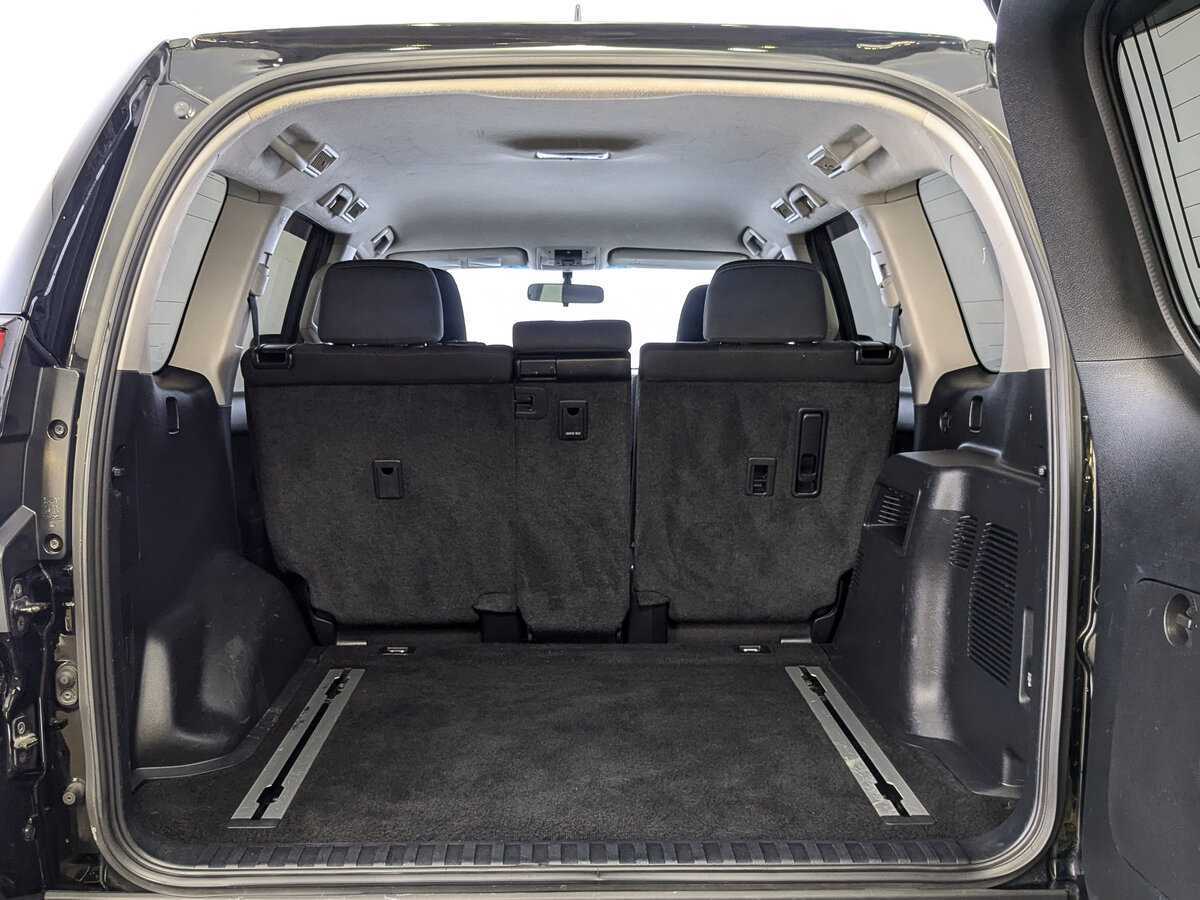 Toyota Land Cruiser Prado с пробегом — 2020 год. Фото: #9