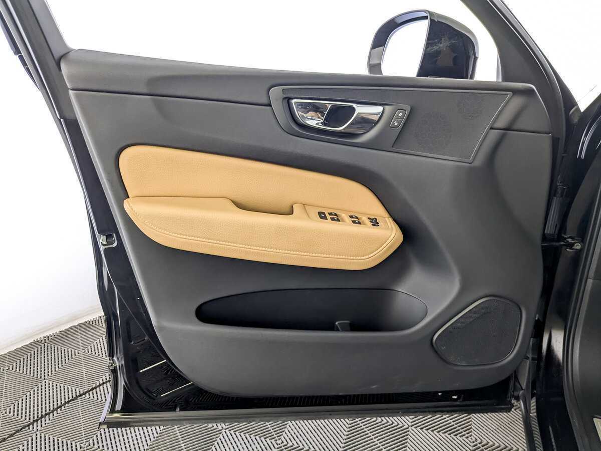 Volvo XC60 с пробегом — 2018 год. Фото: #18