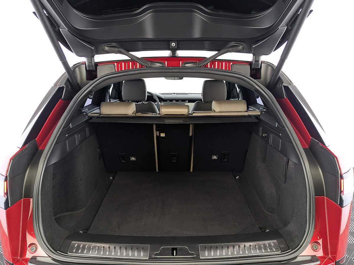 Land Rover Range Rover Velar с пробегом — 2018 год. Фото: #9