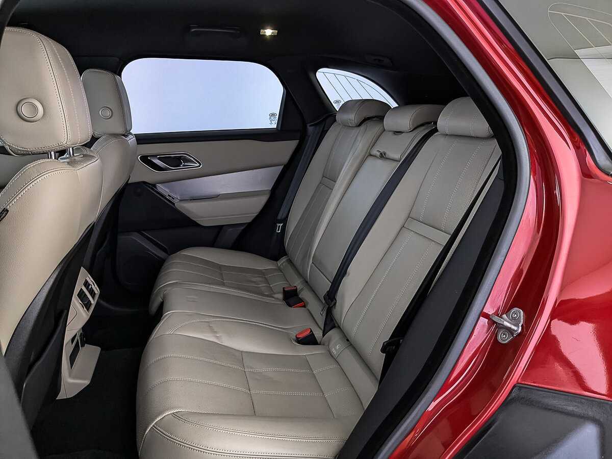 Land Rover Range Rover Velar с пробегом — 2018 год. Фото: #17