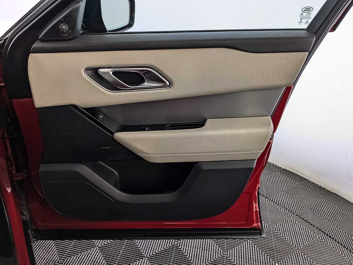 Land Rover Range Rover Velar с пробегом — 2018 год. Фото: #23