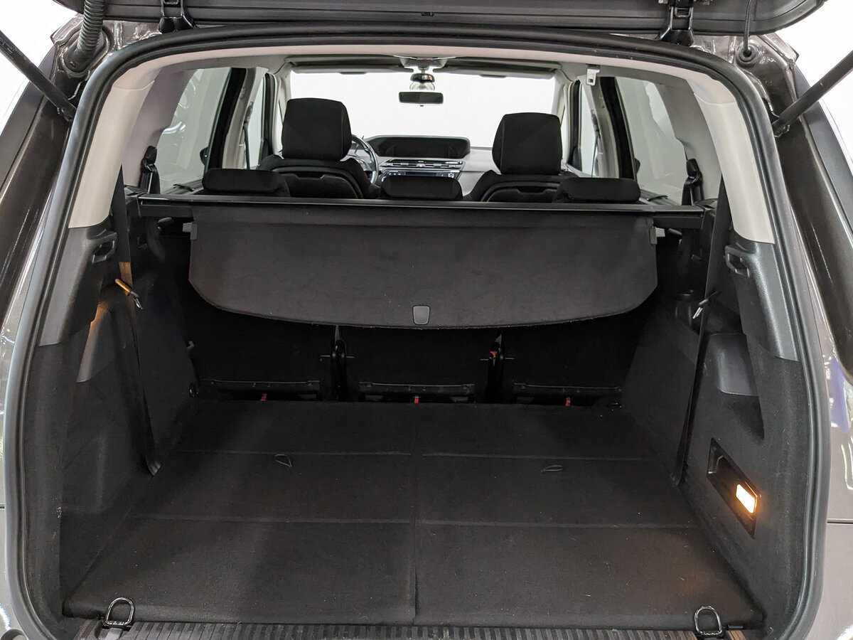 Citroen C4 Picasso с пробегом — 2017 год. Фото: #9