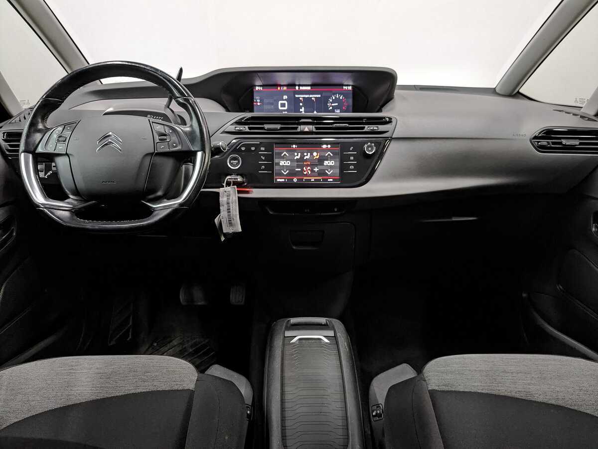 Citroen C4 Picasso с пробегом — 2017 год. Фото: #13