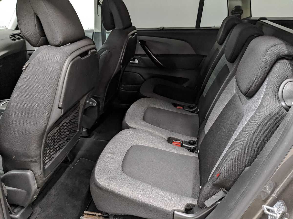 Citroen C4 Picasso с пробегом — 2017 год. Фото: #17