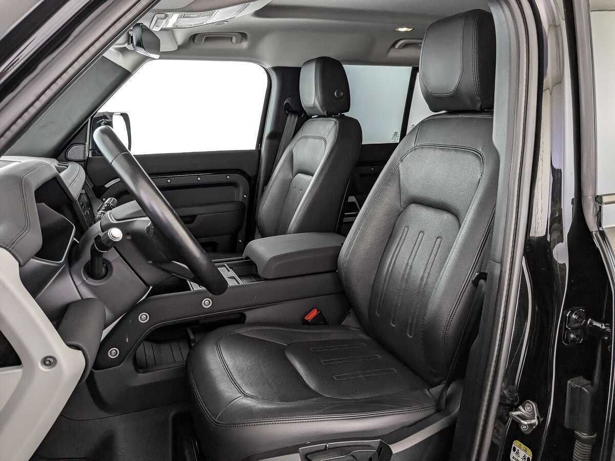 Land Rover Defender с пробегом — 2021 год. Фото: #18