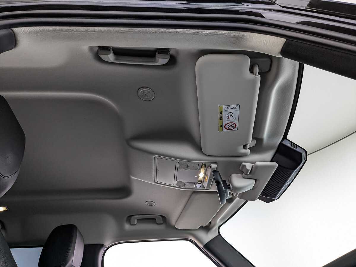 Land Rover Defender с пробегом — 2021 год. Фото: #21