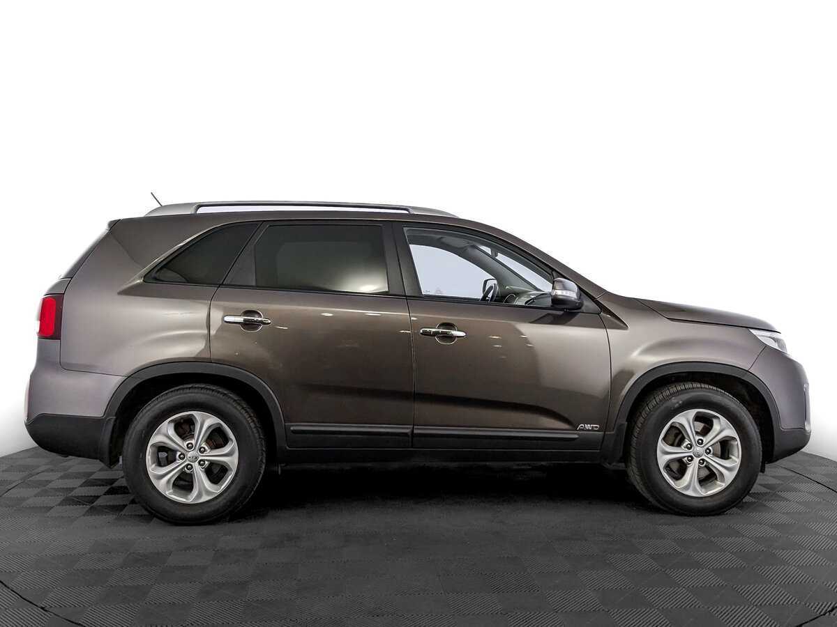 Kia Sorento с пробегом — 2016 год. Фото: #3