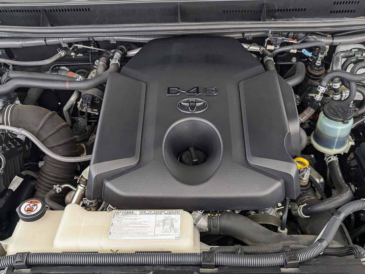 Toyota Land Cruiser Prado с пробегом — 2017 год. Фото: #8