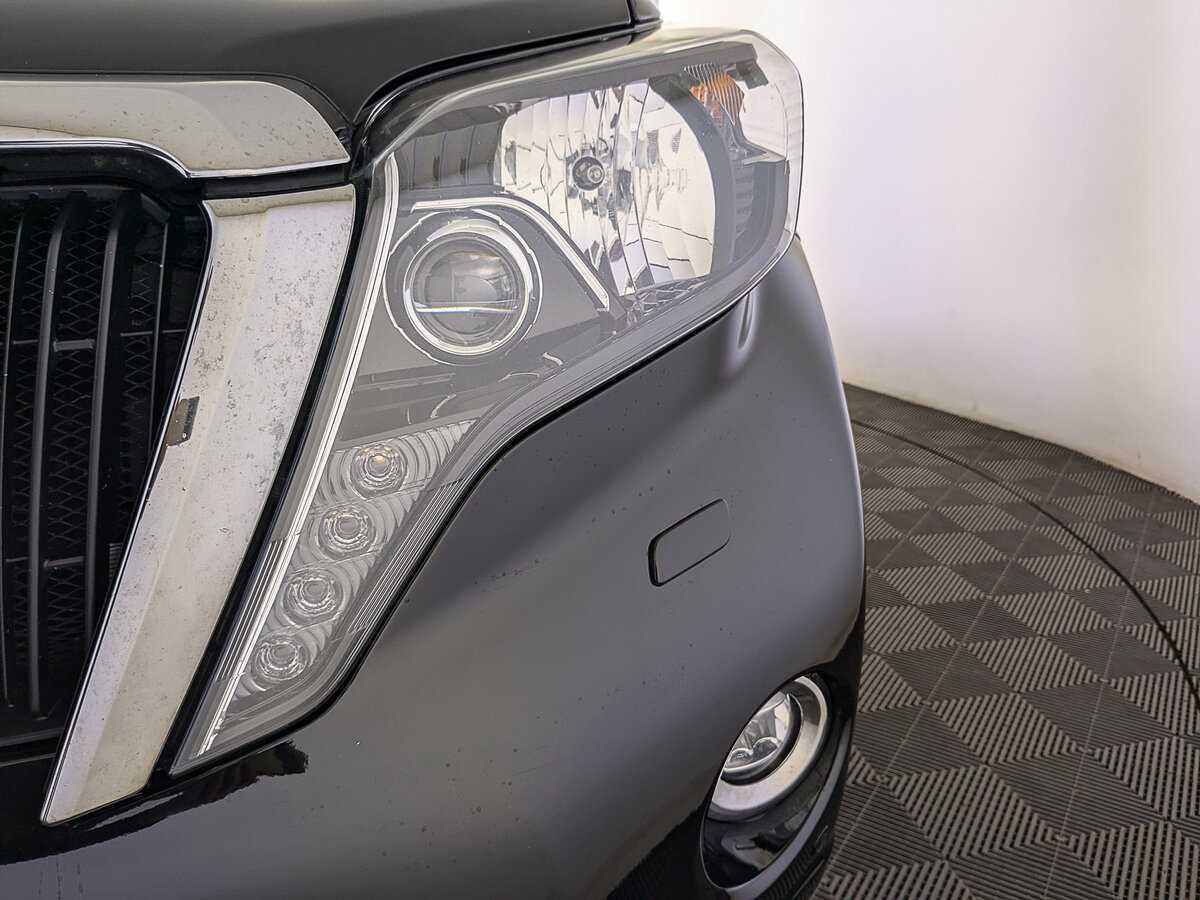 Toyota Land Cruiser Prado с пробегом — 2017 год. Фото: #10