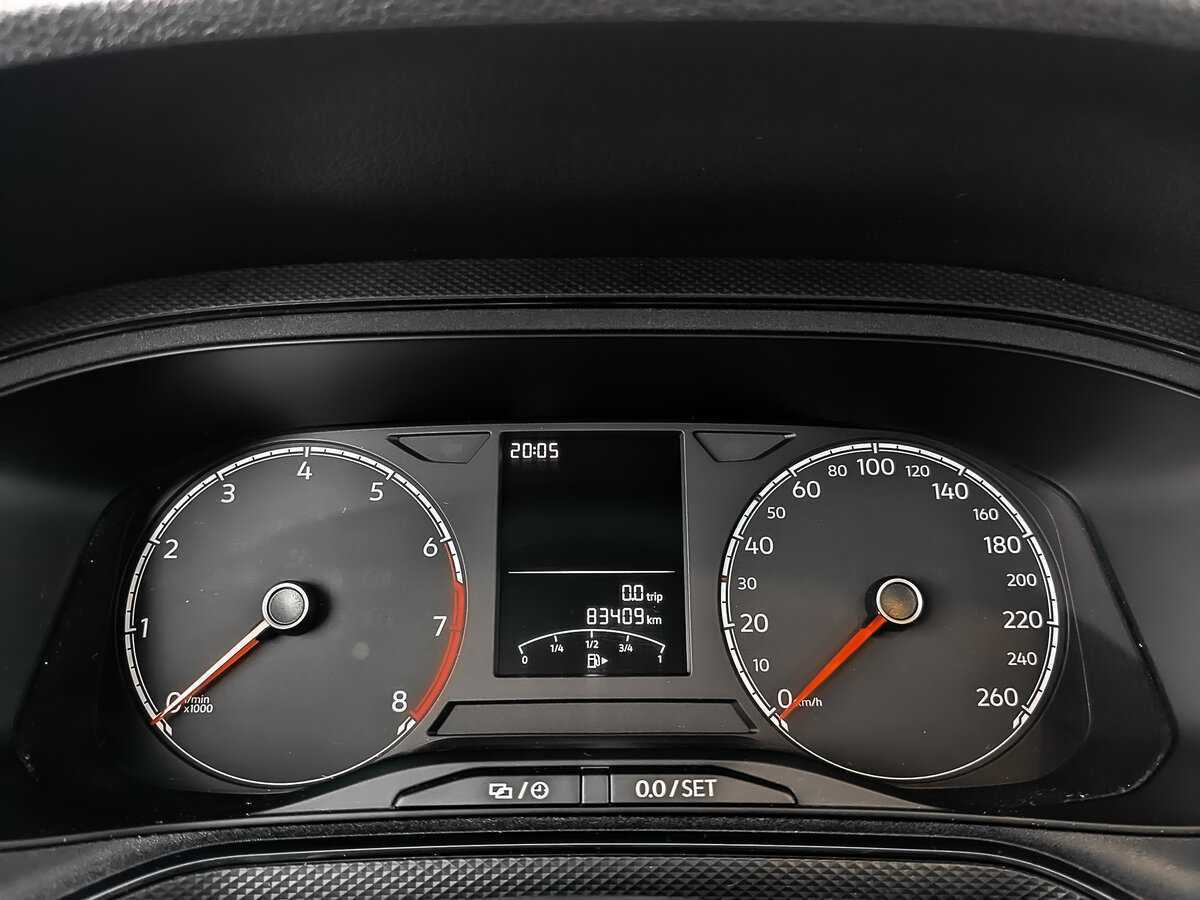 Volkswagen Polo с пробегом — 2020 год. Фото: #12