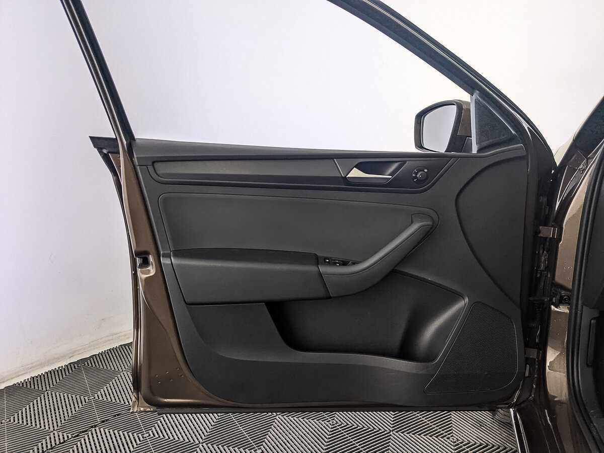 Volkswagen Polo с пробегом — 2020 год. Фото: #15