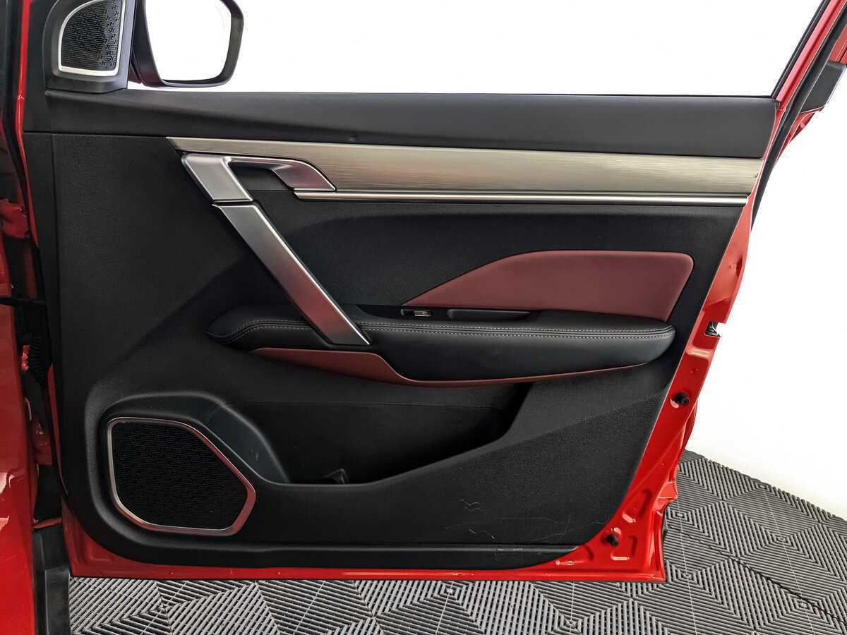 Geely Coolray с пробегом — 2023 год. Фото: #24