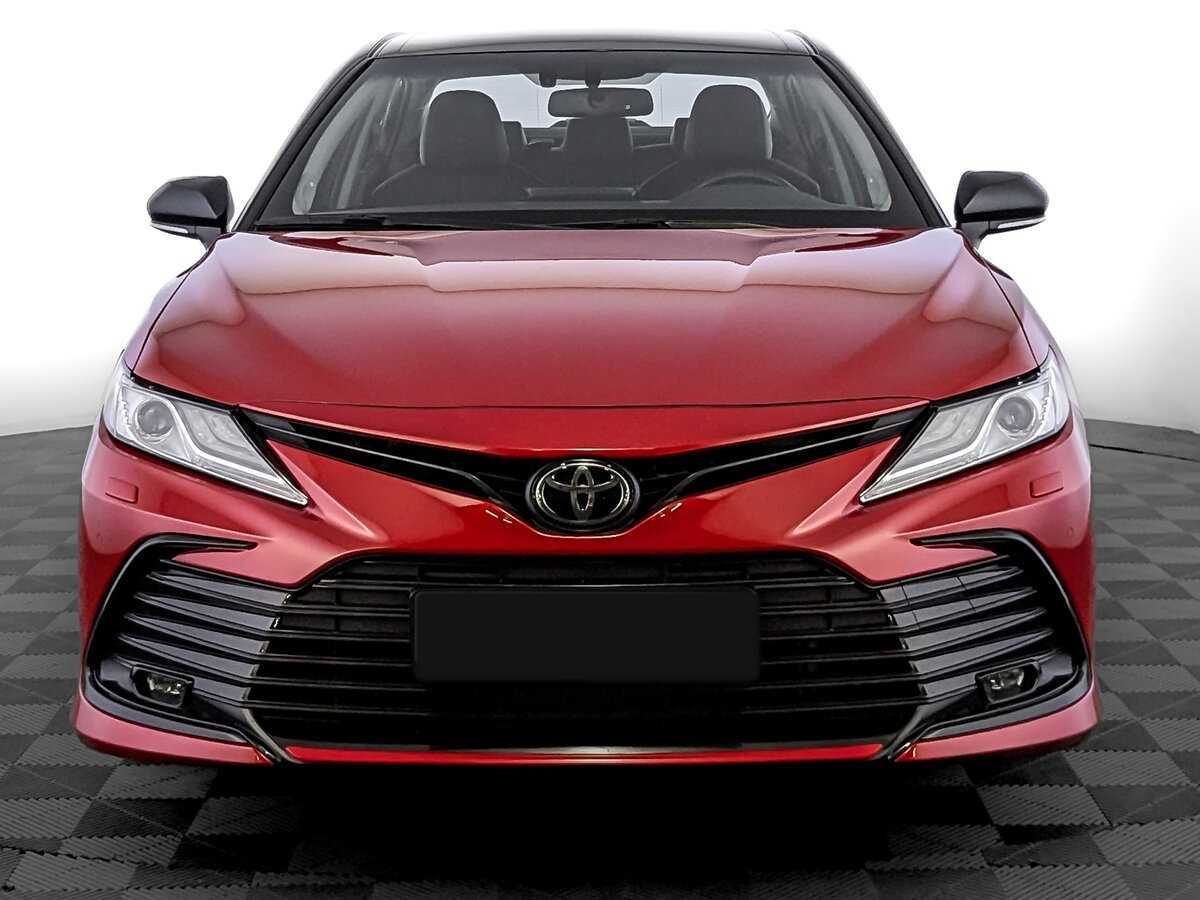 Toyota Camry с пробегом — 2022 год. Фото: #1