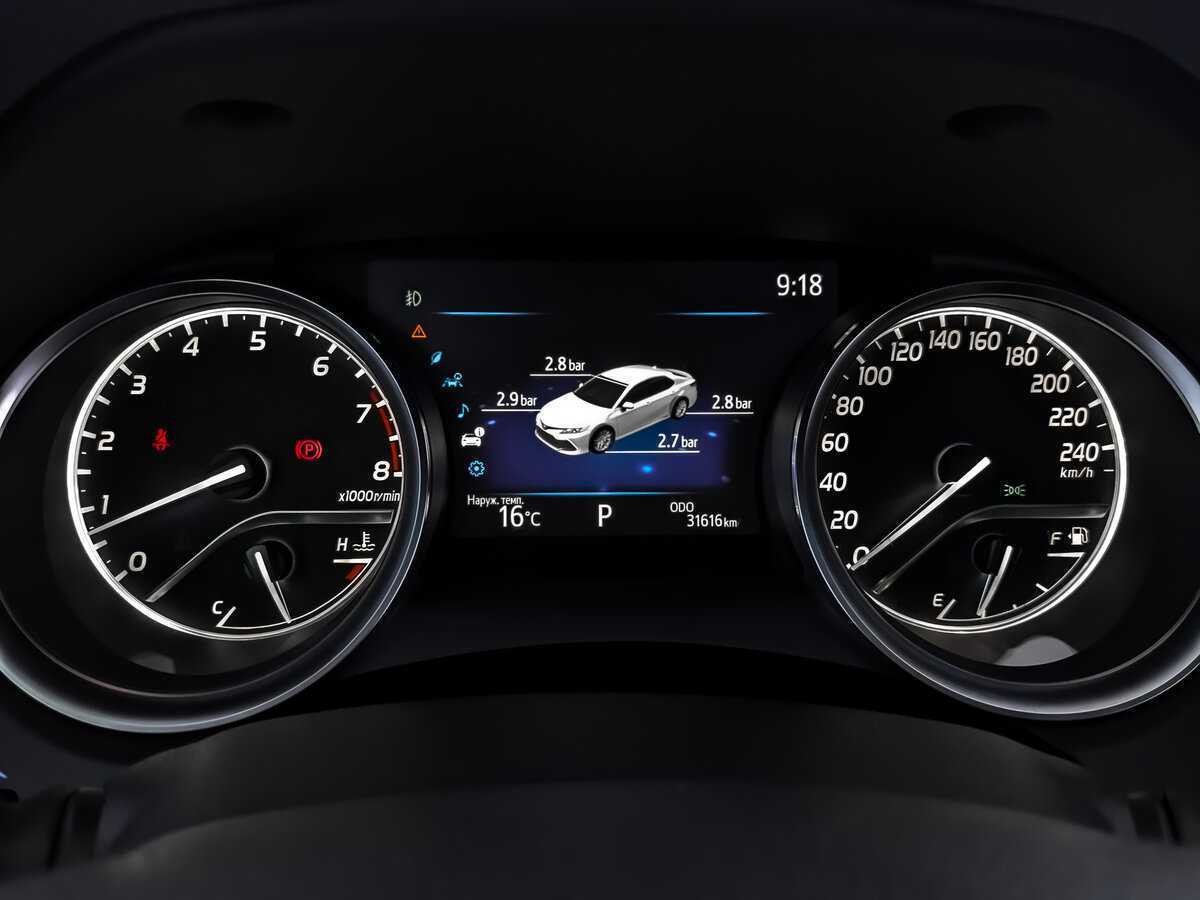 Toyota Camry с пробегом — 2022 год. Фото: #12