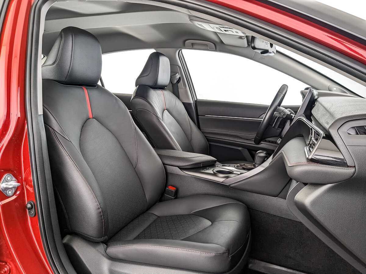Toyota Camry с пробегом — 2022 год. Фото: #21