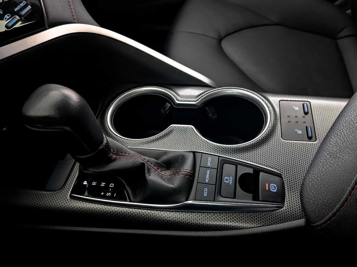 Toyota Camry с пробегом — 2022 год. Фото: #25