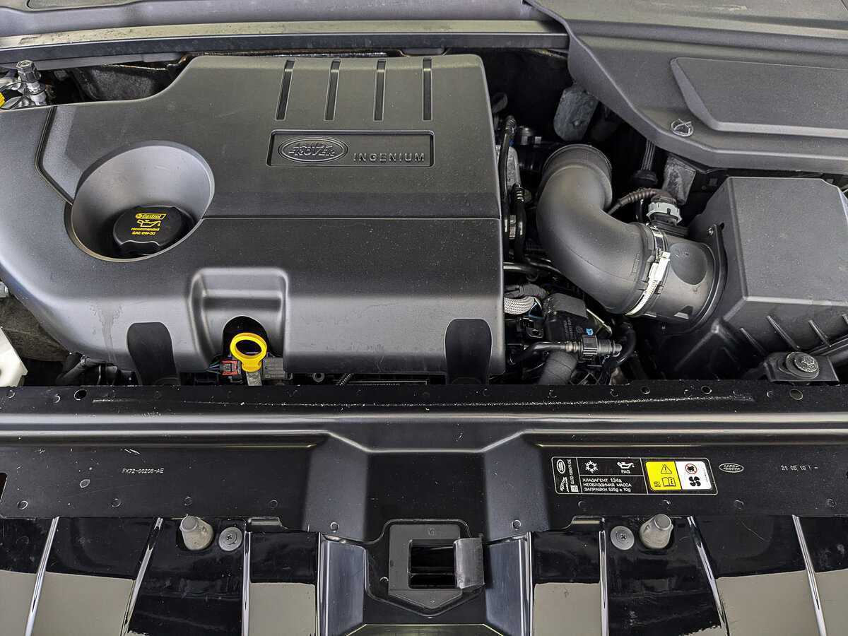 Land Rover Discovery Sport с пробегом — 2019 год. Фото: #8