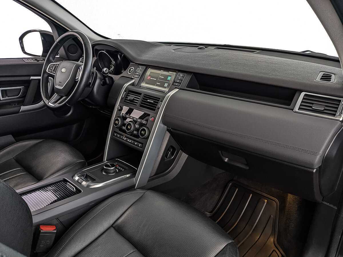 Land Rover Discovery Sport с пробегом — 2019 год. Фото: #12