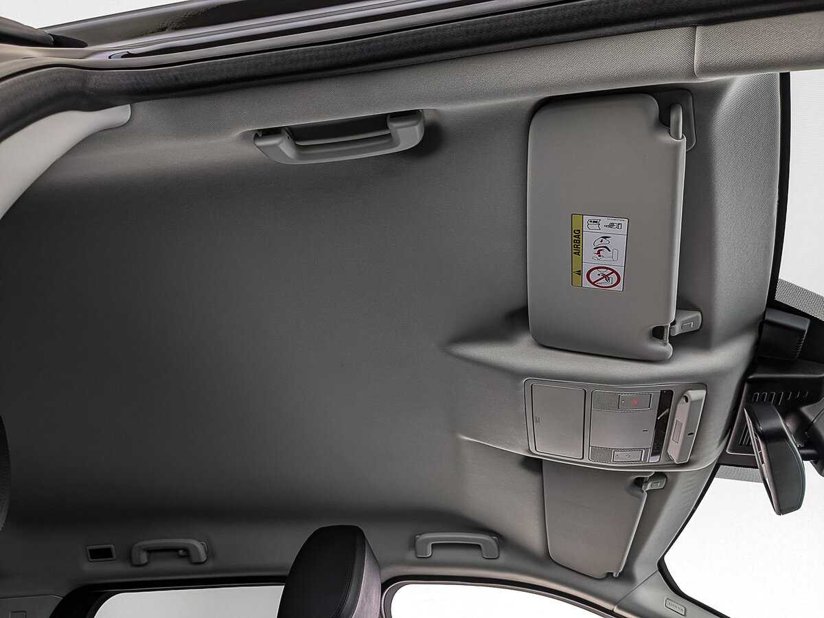 Land Rover Discovery Sport с пробегом — 2019 год. Фото: #20