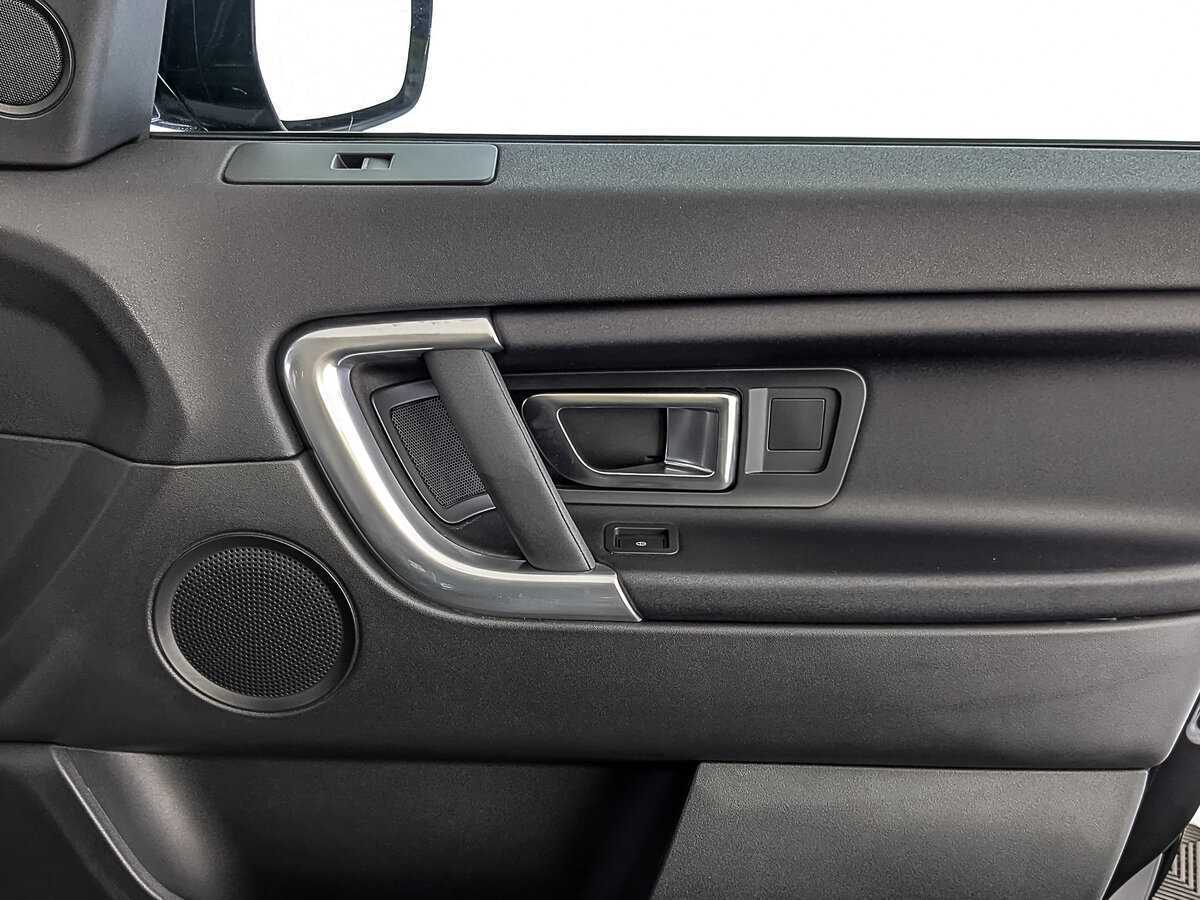 Land Rover Discovery Sport с пробегом — 2019 год. Фото: #22