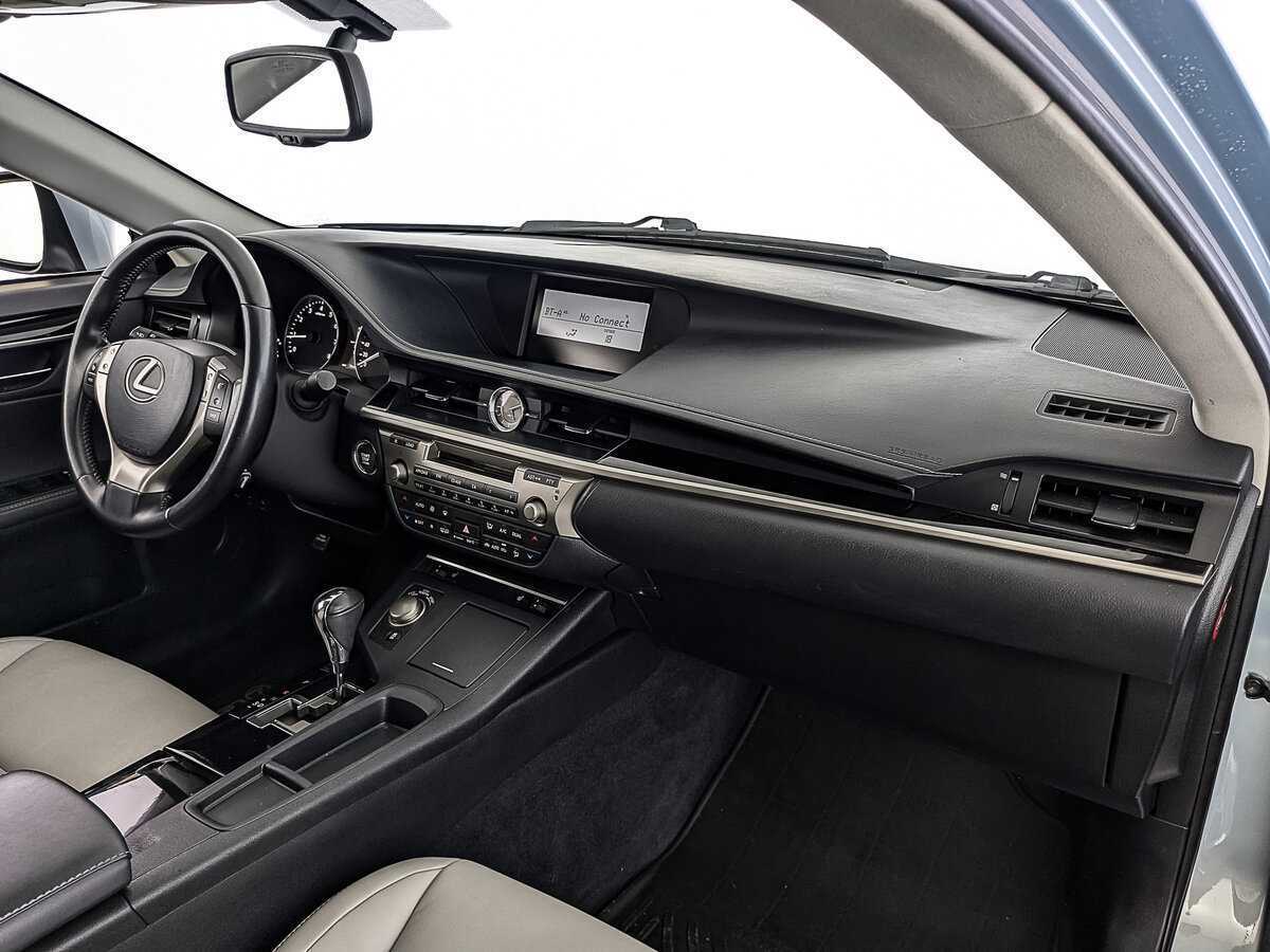 Lexus ES с пробегом — 2014 год. Фото: #12