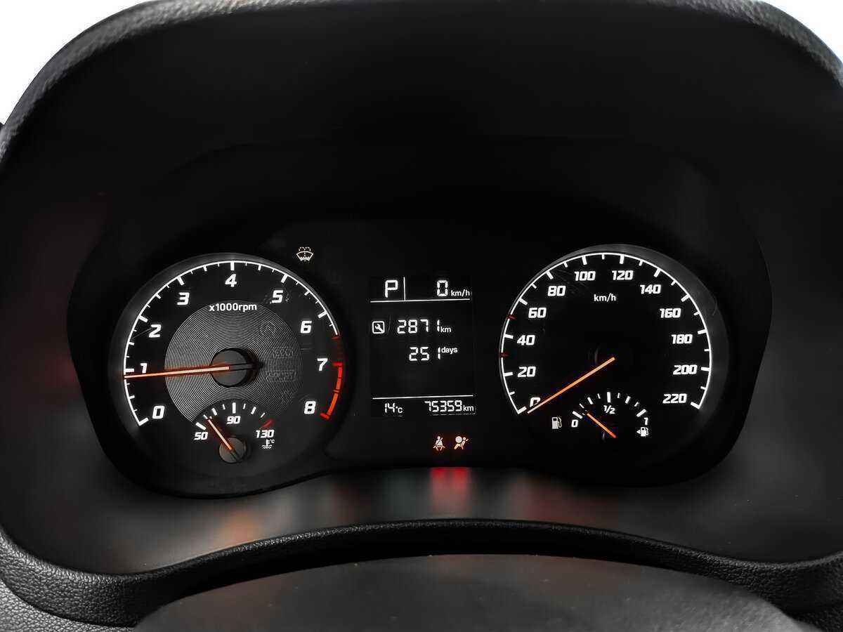 Hyundai Solaris с пробегом — 2021 год. Фото: #15