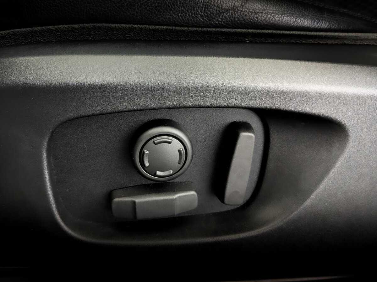 Land Rover Discovery Sport с пробегом — 2018 год. Фото: #20