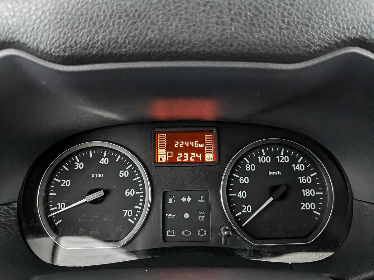 Nissan Terrano с пробегом — 2015 год. Фото: #15