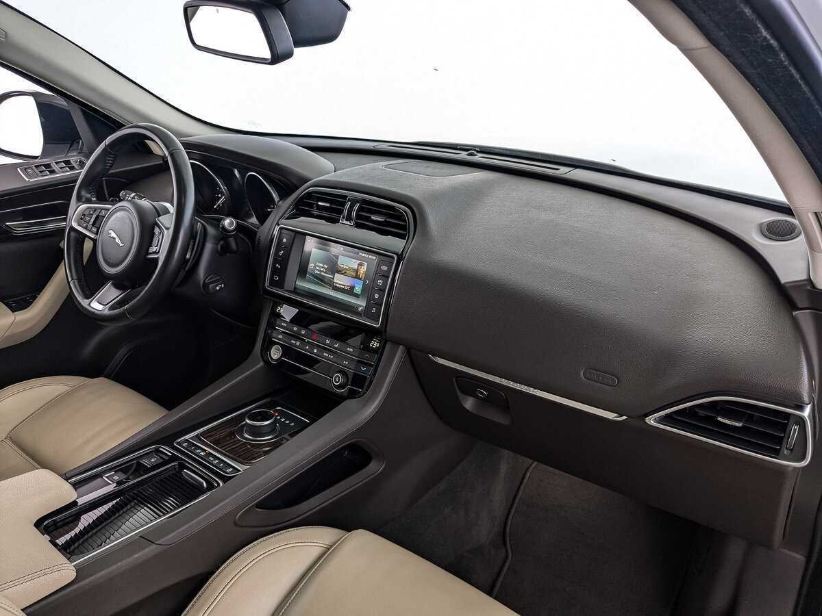 Jaguar F-Pace с пробегом — 2018 год. Фото: #12