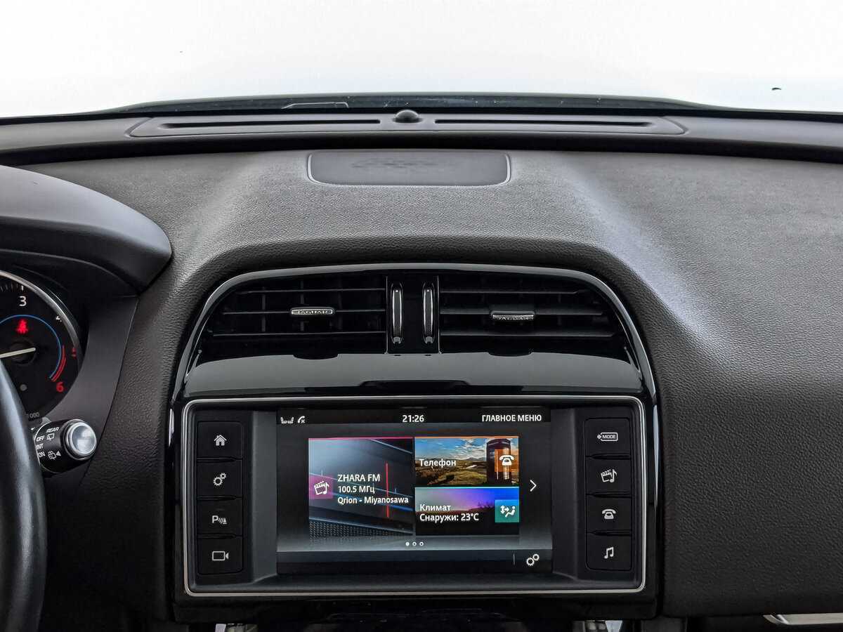 Jaguar F-Pace с пробегом — 2018 год. Фото: #16