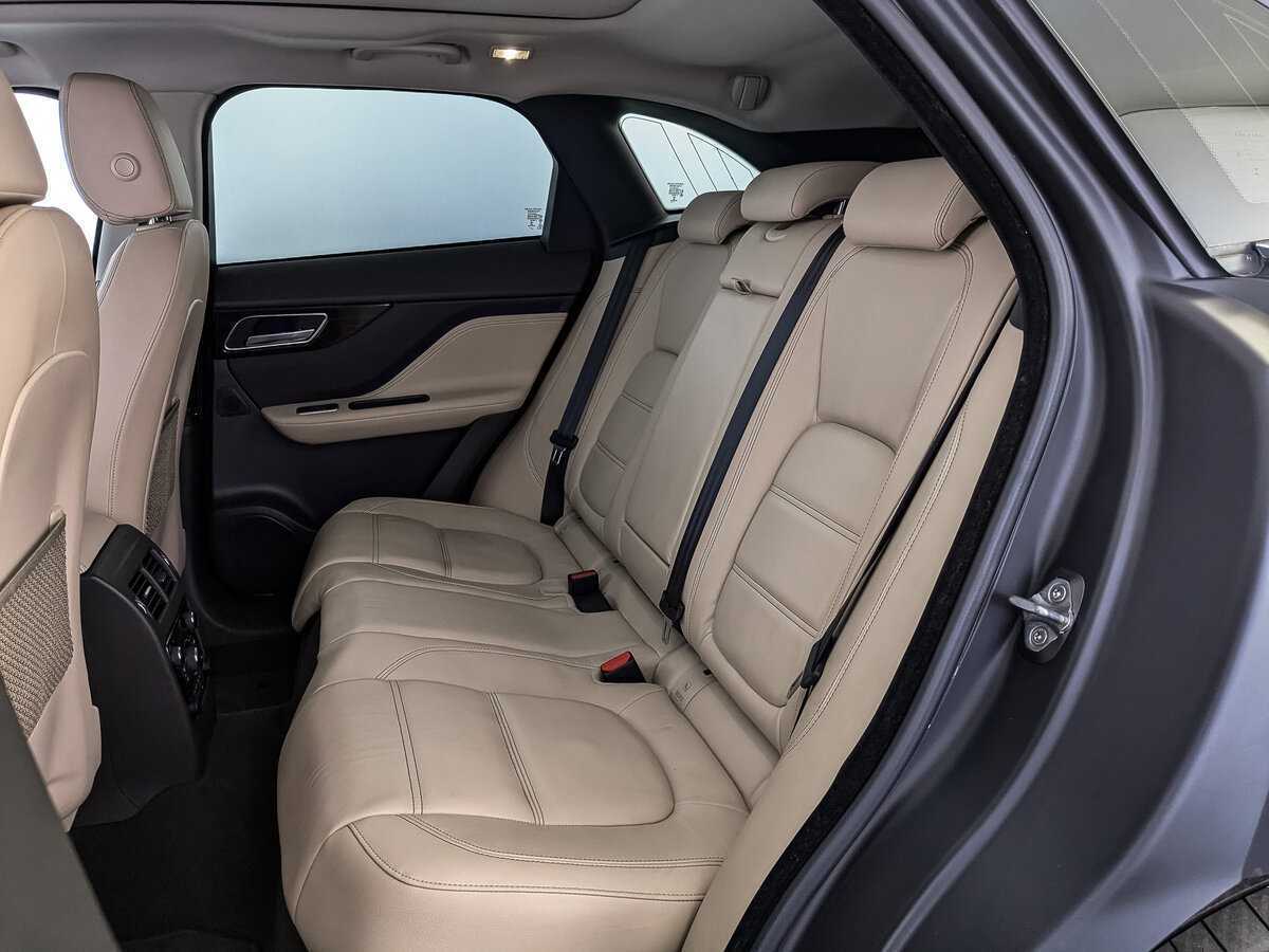 Jaguar F-Pace с пробегом — 2018 год. Фото: #17