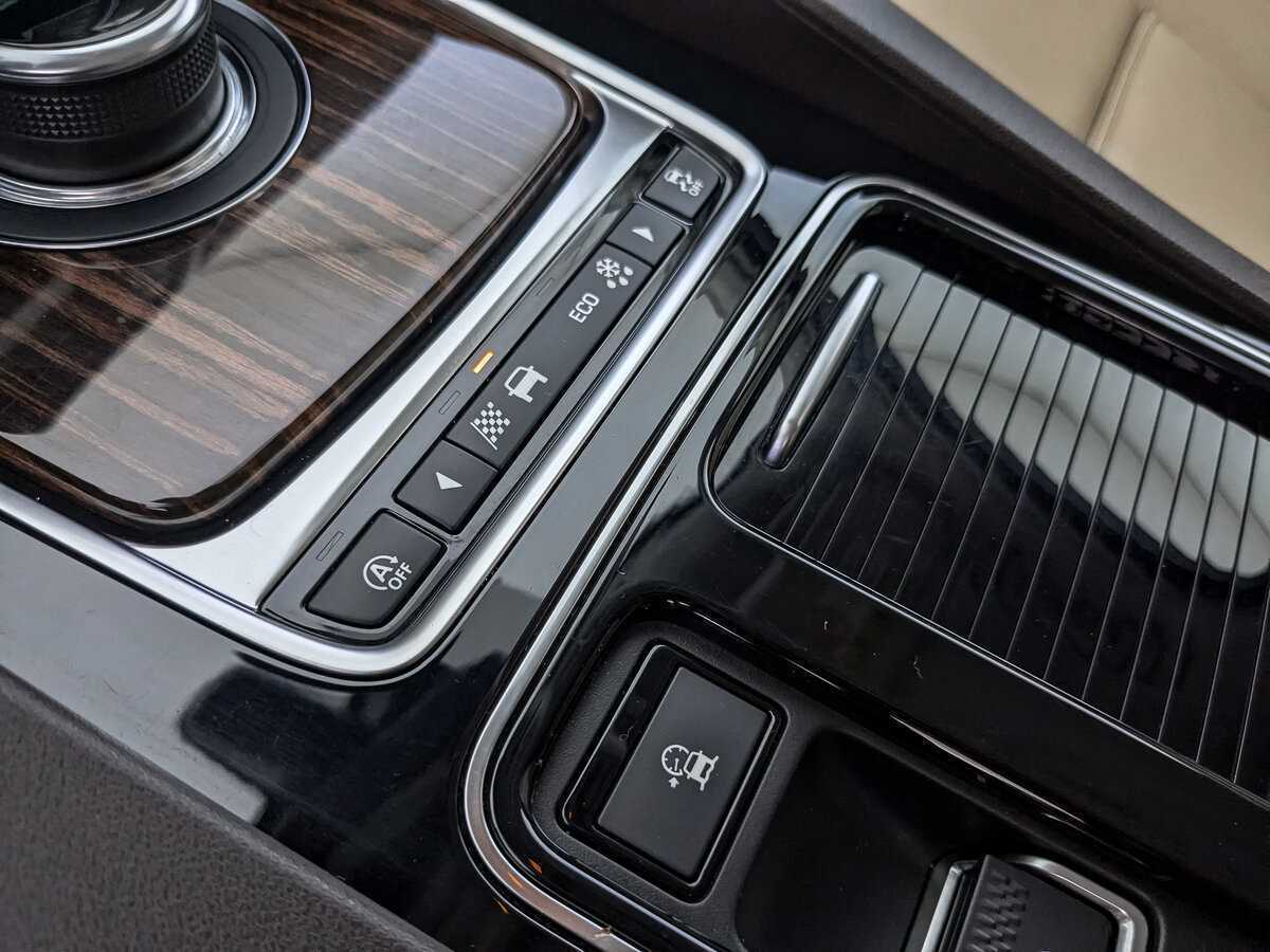 Jaguar F-Pace с пробегом — 2018 год. Фото: #24