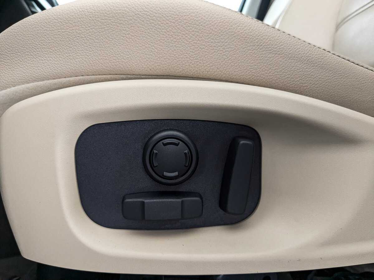 Jaguar F-Pace с пробегом — 2018 год. Фото: #26