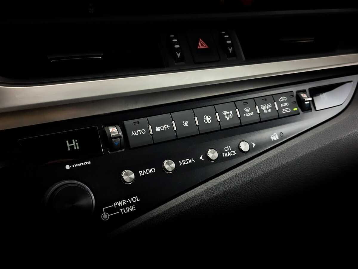 Lexus ES с пробегом — 2020 год. Фото: #25